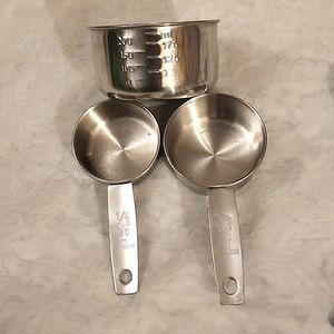 Vintage measuring cups